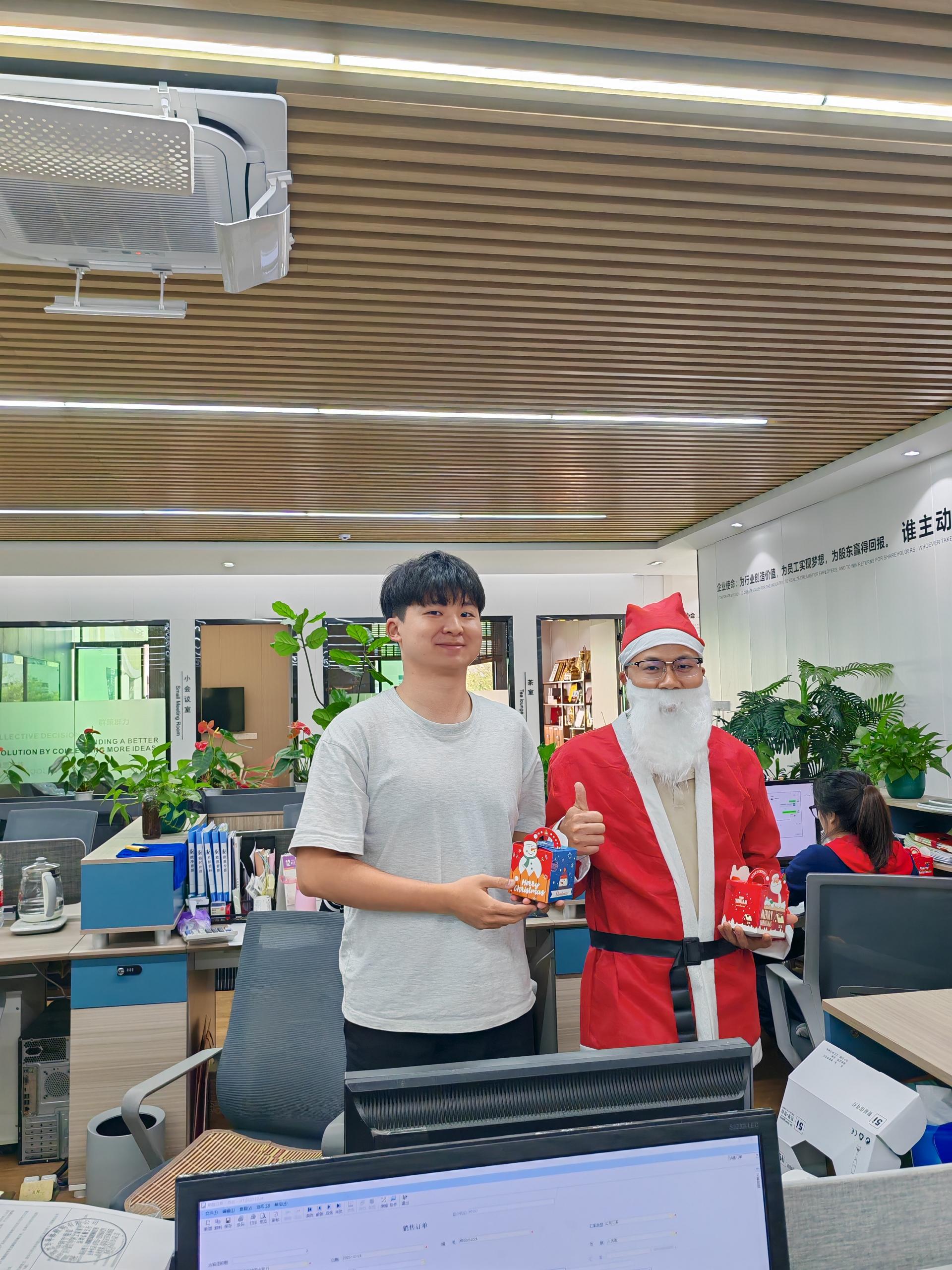 1c112e8a5e8c49bb3322dffd8161b065_origin(1).jpg 1c112e8a5e8c49bb3322dffd8161b065_origin(1).jpg