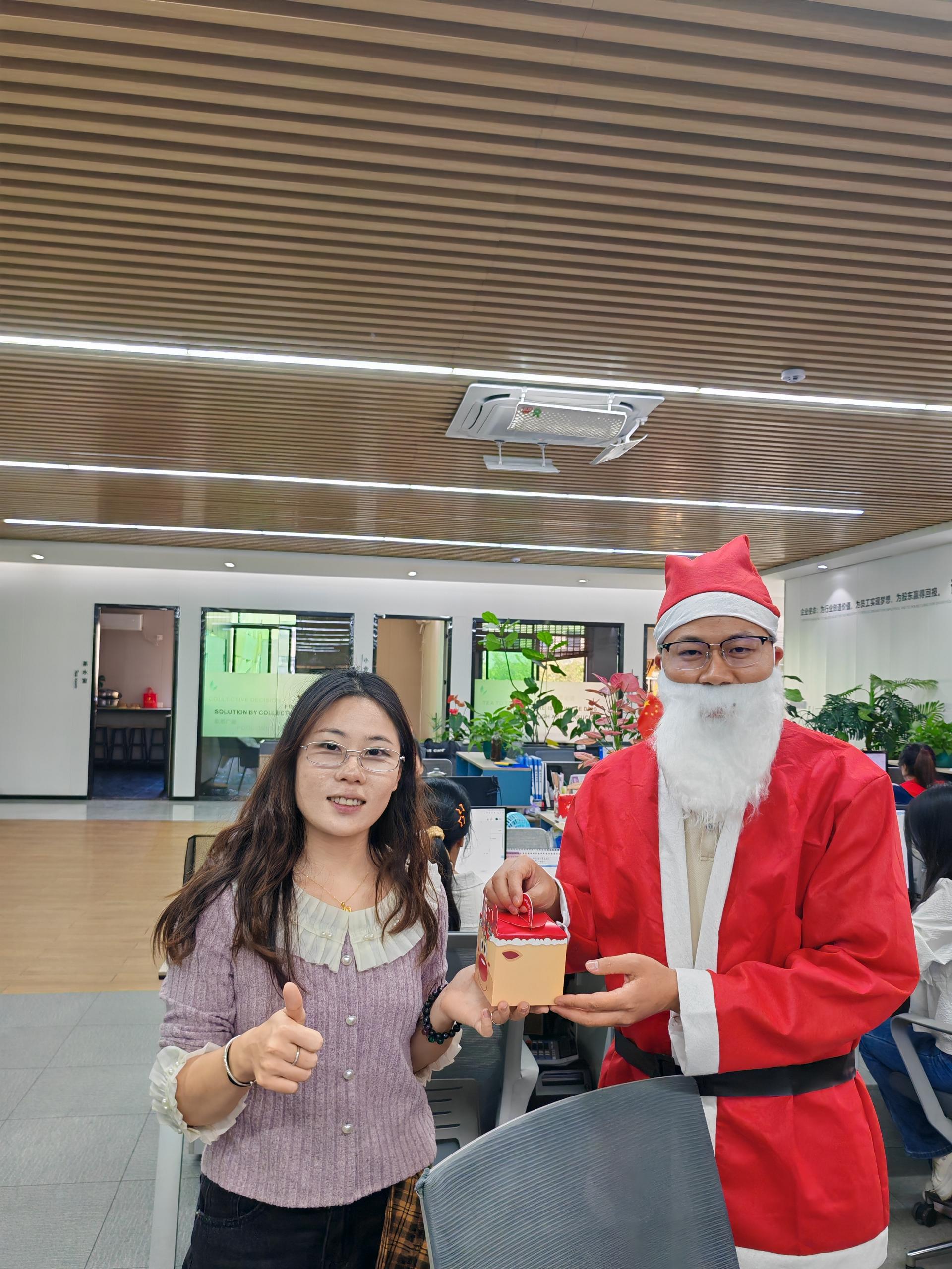 bcd61b4787af7ec5f5416edaa1445f84_origin(1).jpg bcd61b4787af7ec5f5416edaa1445f84_origin(1).jpg